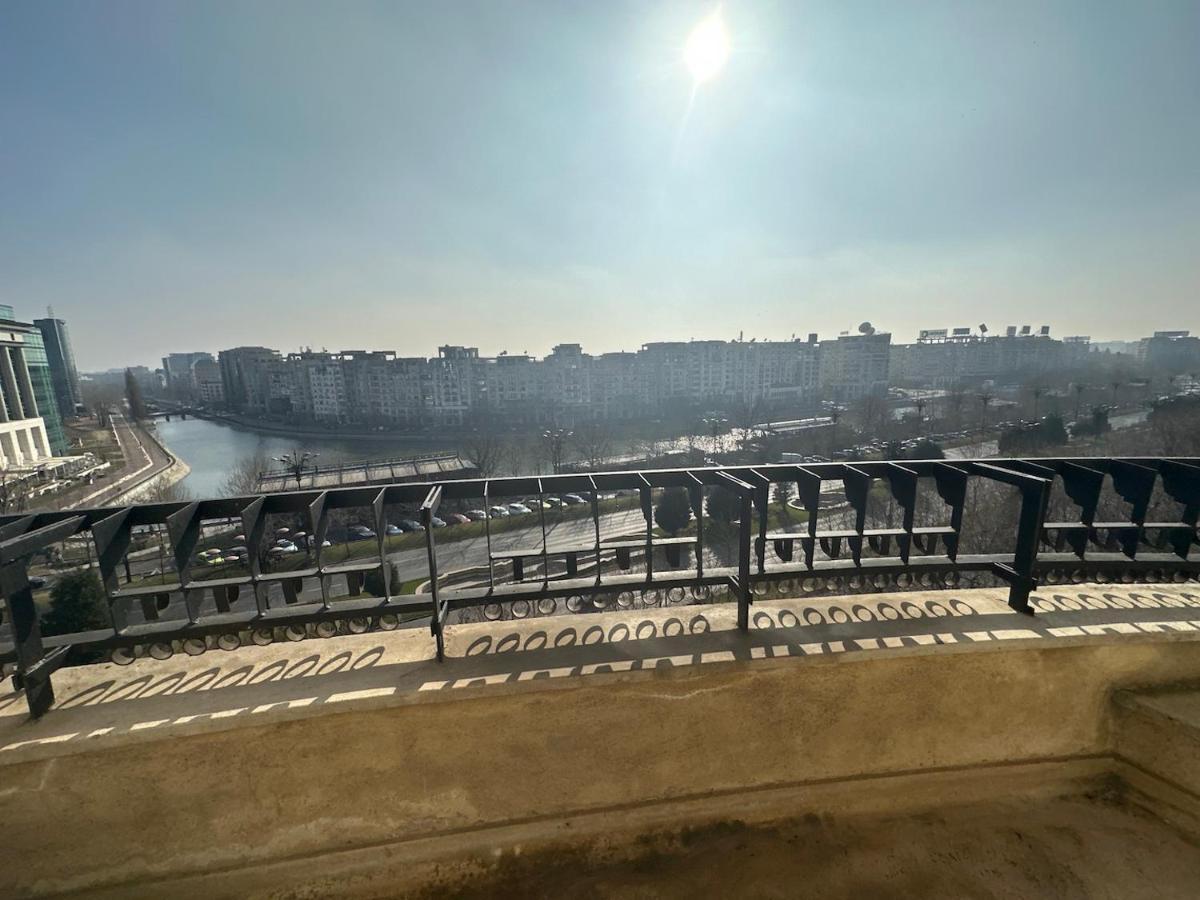 Unirii Lake Tribunal Bükreş Dış mekan fotoğraf