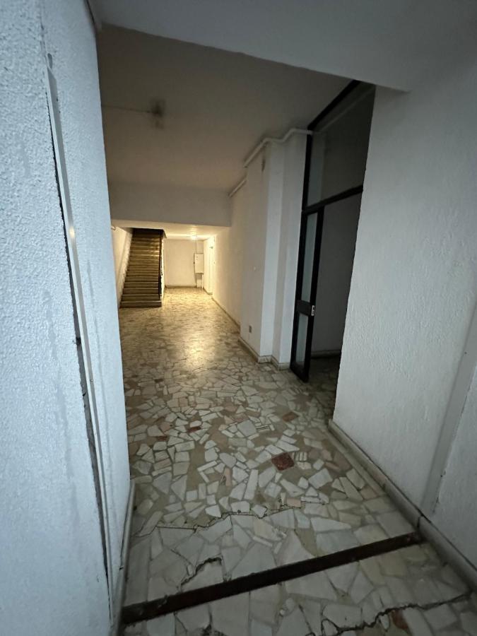 Unirii Lake Tribunal Bükreş Dış mekan fotoğraf