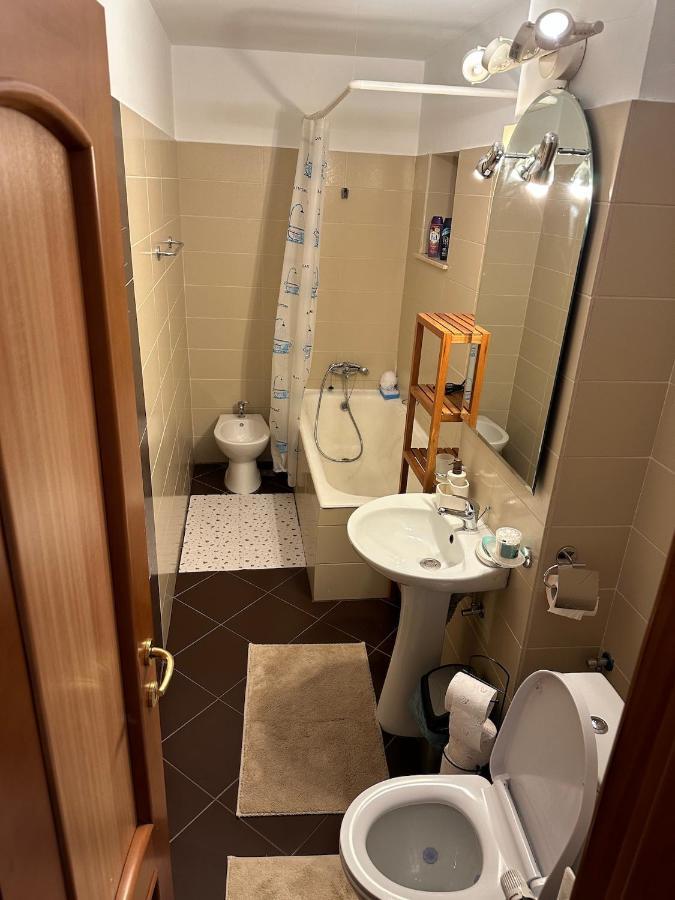 Unirii Lake Tribunal Bükreş Dış mekan fotoğraf
